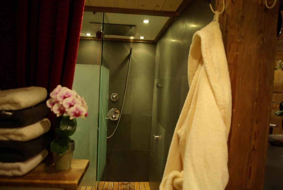 Hotel Les Chalets De Philippe Avec Jacuzzis Privatifs Chamonix Exteriér fotografie